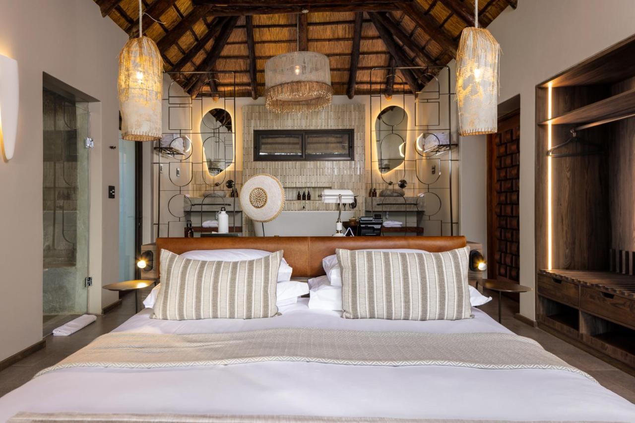 Simbavati Waterside Villa คลาซีรี ไพรเวท เนเจอร์ รีเซิร์ฟ ภายนอก รูปภาพ